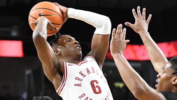 Razorbacks Layden Blocker against Georgia